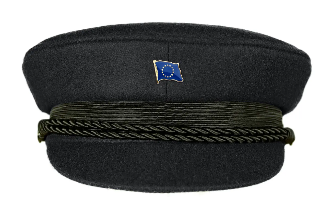 MADSea schwarzer Elbsegler mit Flaggenpin Europa